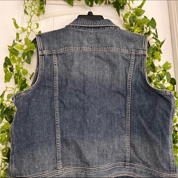 Chaps Denim Vest - Picture 4 of 4